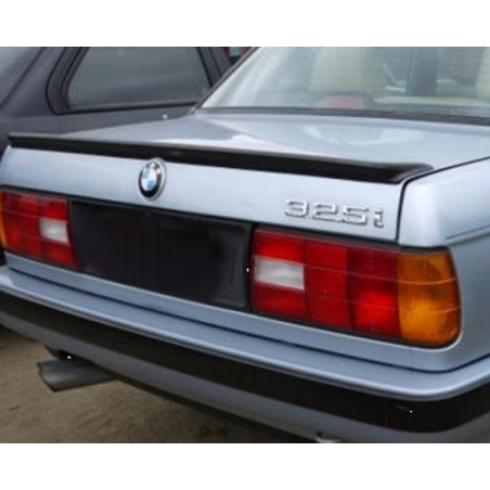 bmw-e30-is-aileron-arri-re