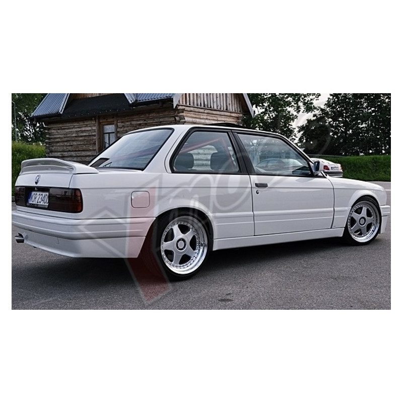 Bodykit BMW e30 M-Technik 2