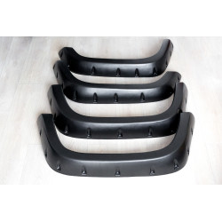 Toyota Land Cruiser J70 fender flares