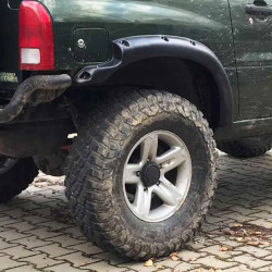 Suzuki Grand Vitara elargisseurs plastique ABS
