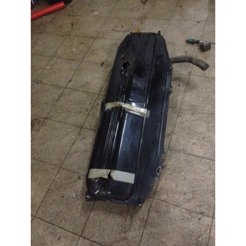 Deposito de combustible e30 
